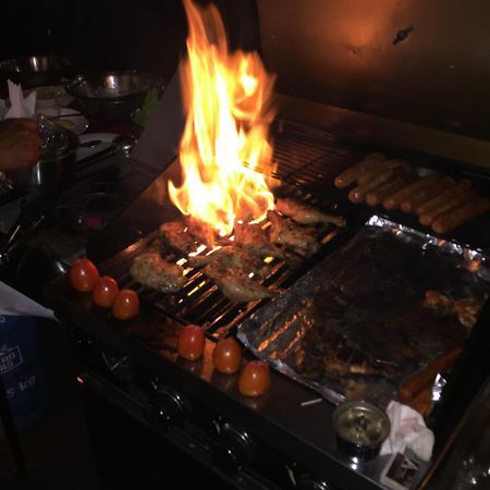 Victory Hotel كاندي المظهر الخارجي الصورة