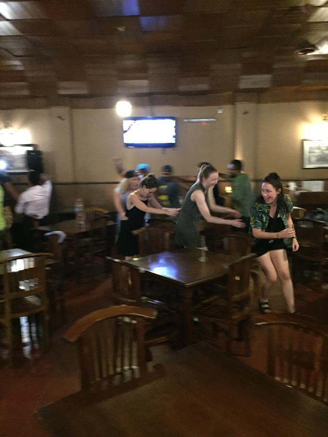 Victory Hotel كاندي المظهر الخارجي الصورة